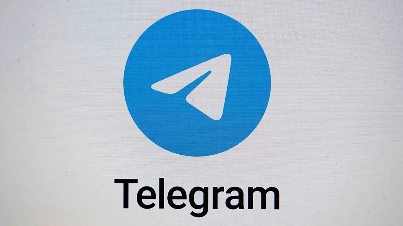 Can't see messages on Telegram
